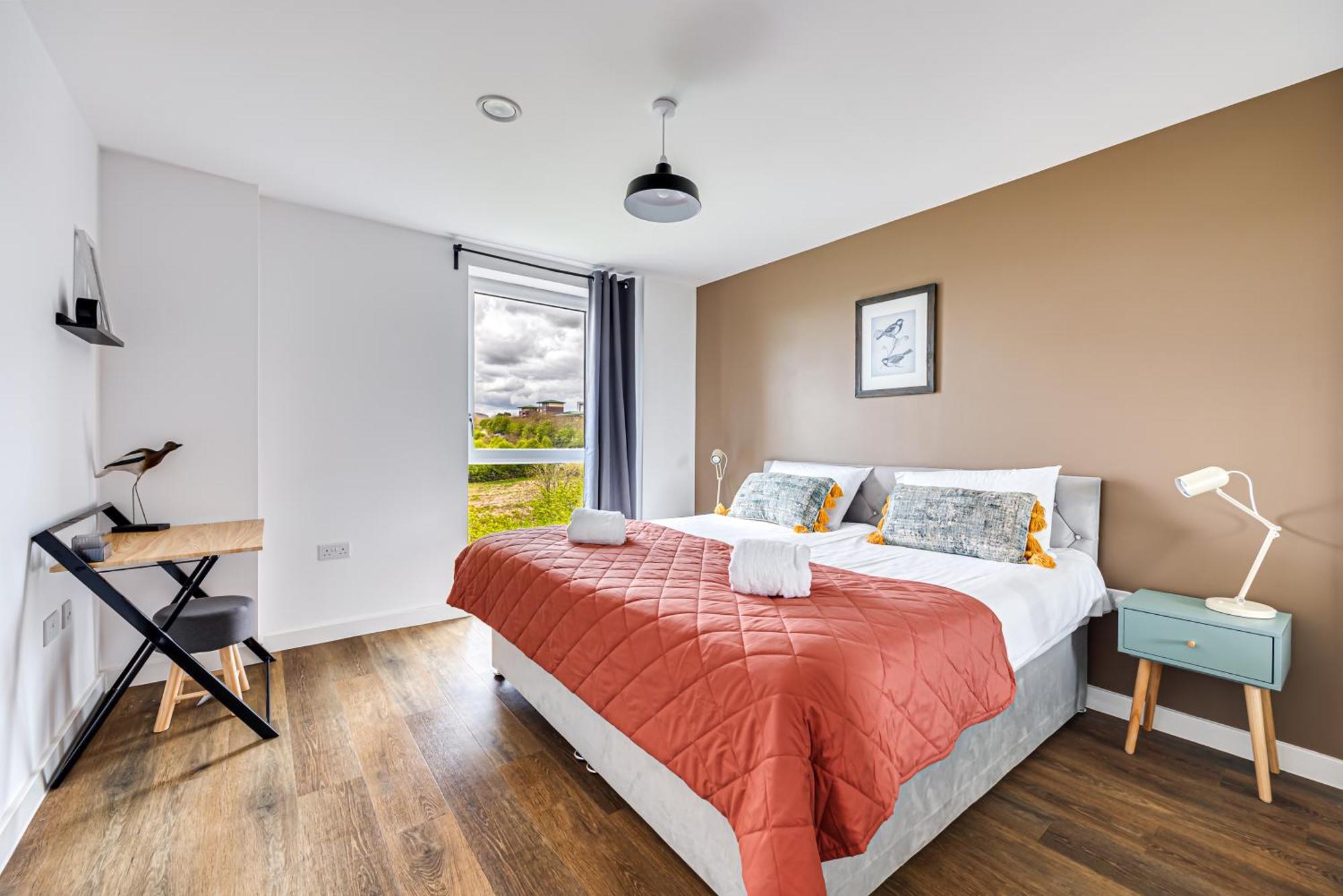 Penthouse Apartment - City Centre - Secure Parking, Balcony, Self-Check-In, Fast Wifi And Smart Tv With Netflix By Yoko Property Милтон-Кейнс Экстерьер фото